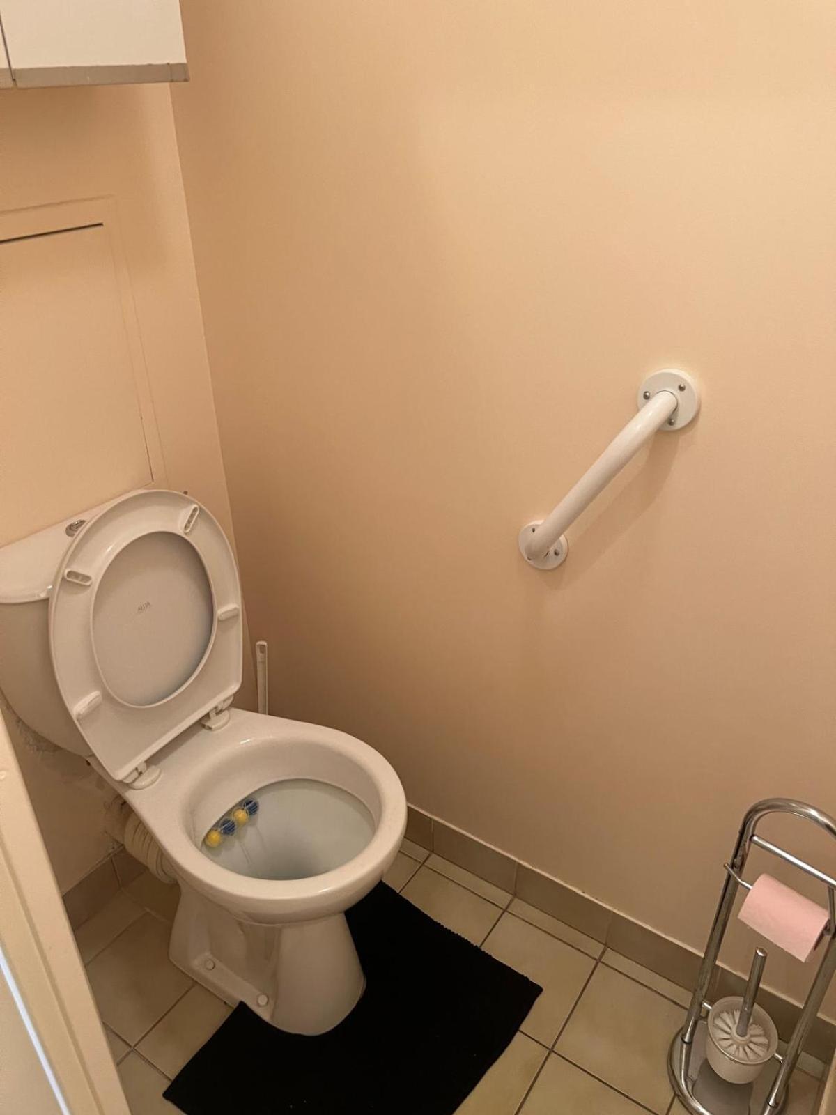 Champion Suites Сарсель Екстер'єр фото